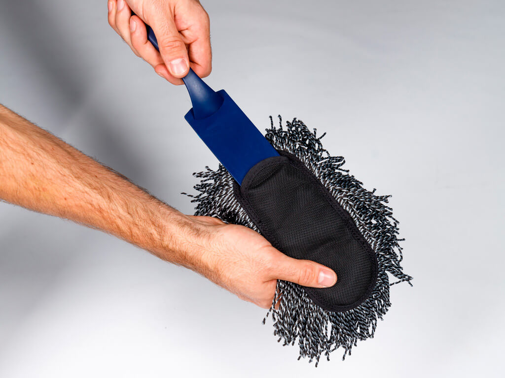 De handwisser is makkelijk te reinigen De handwisser is makkelijk te reinigen